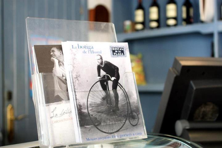 Hostal De La Placa Cabrils Εξωτερικό φωτογραφία