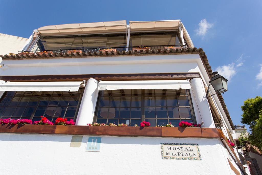 Hostal De La Placa Cabrils Εξωτερικό φωτογραφία